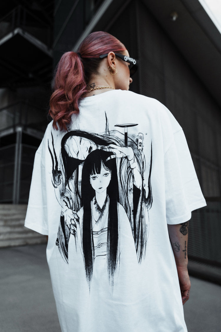 Onryo - Oversized T-Shirt Image 1