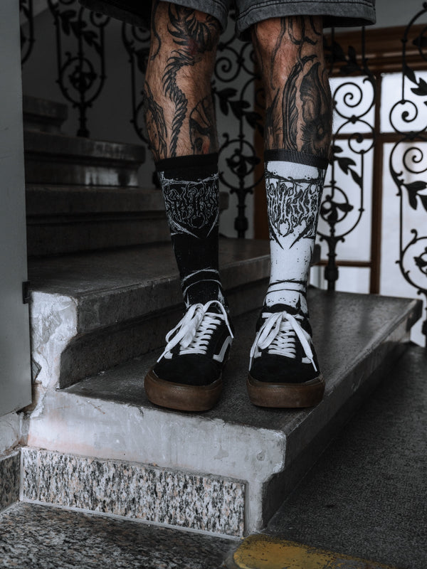 Thorns Reign Supreme - Comfort Socks Lifestyle Image